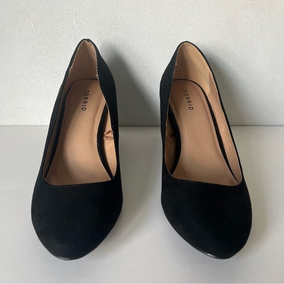 Torrid Almond Toe Block Heel Pump Black Cushioned 3 inch Wide Width 8W - Picture 9 of 11